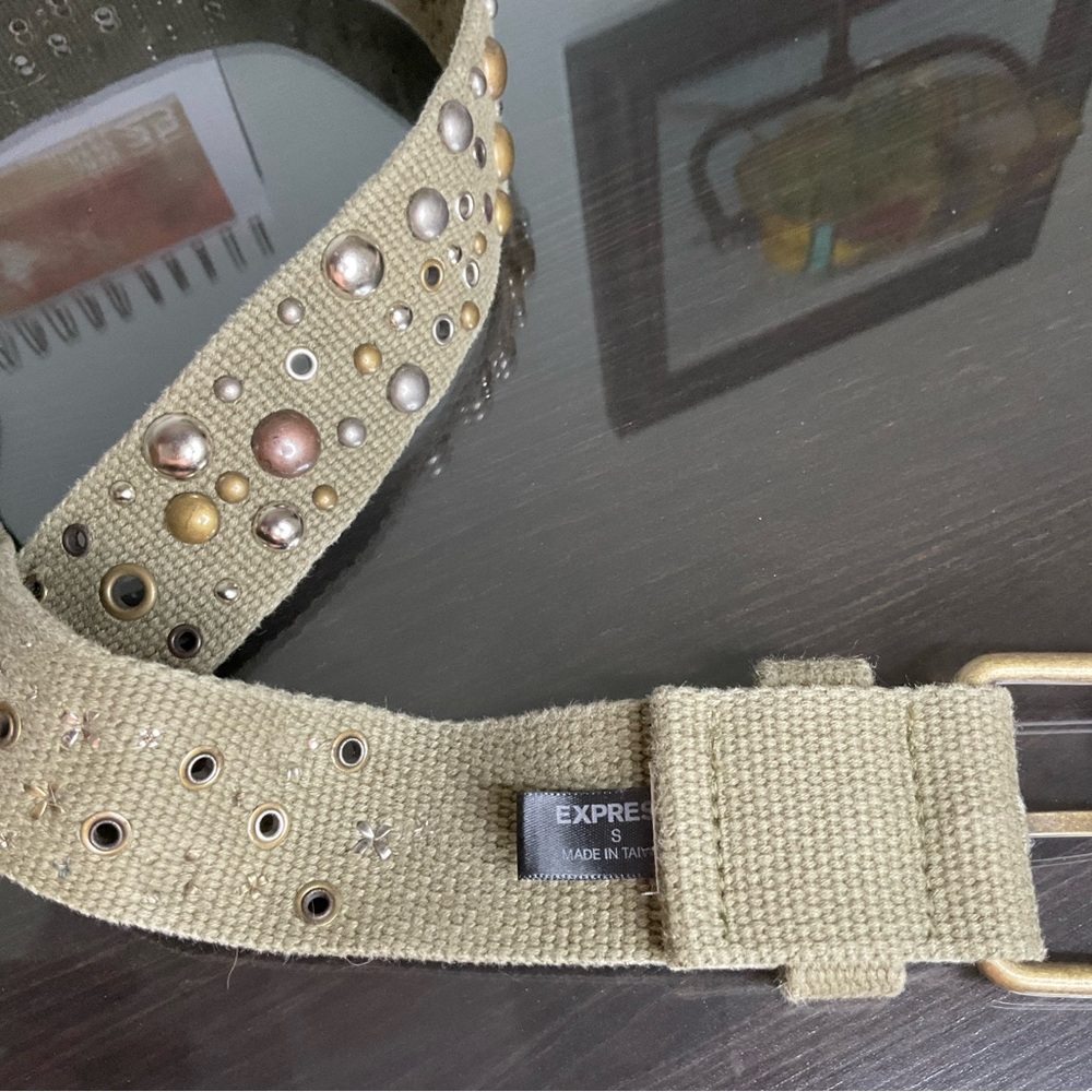 EUC Express size small cotton embellished belt - Picture 3 of 4